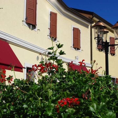 Dependance Lipa Hotell Basovizza Exteriör bild